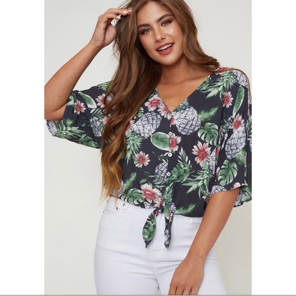 Tropical pineapple print top - Picture 3 of 7